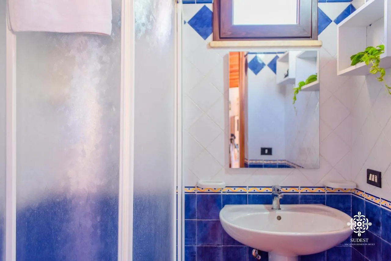 Residenza Ilios Apartment Lampedusa 0*,